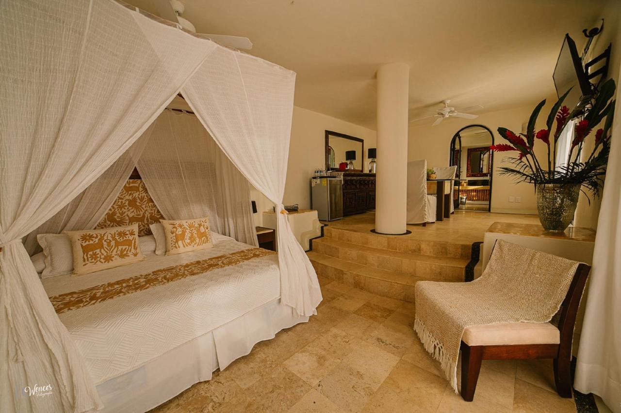 Tentaciones Hotel&Lounge Pool - Adults Only Zihuatanejo Exterior foto