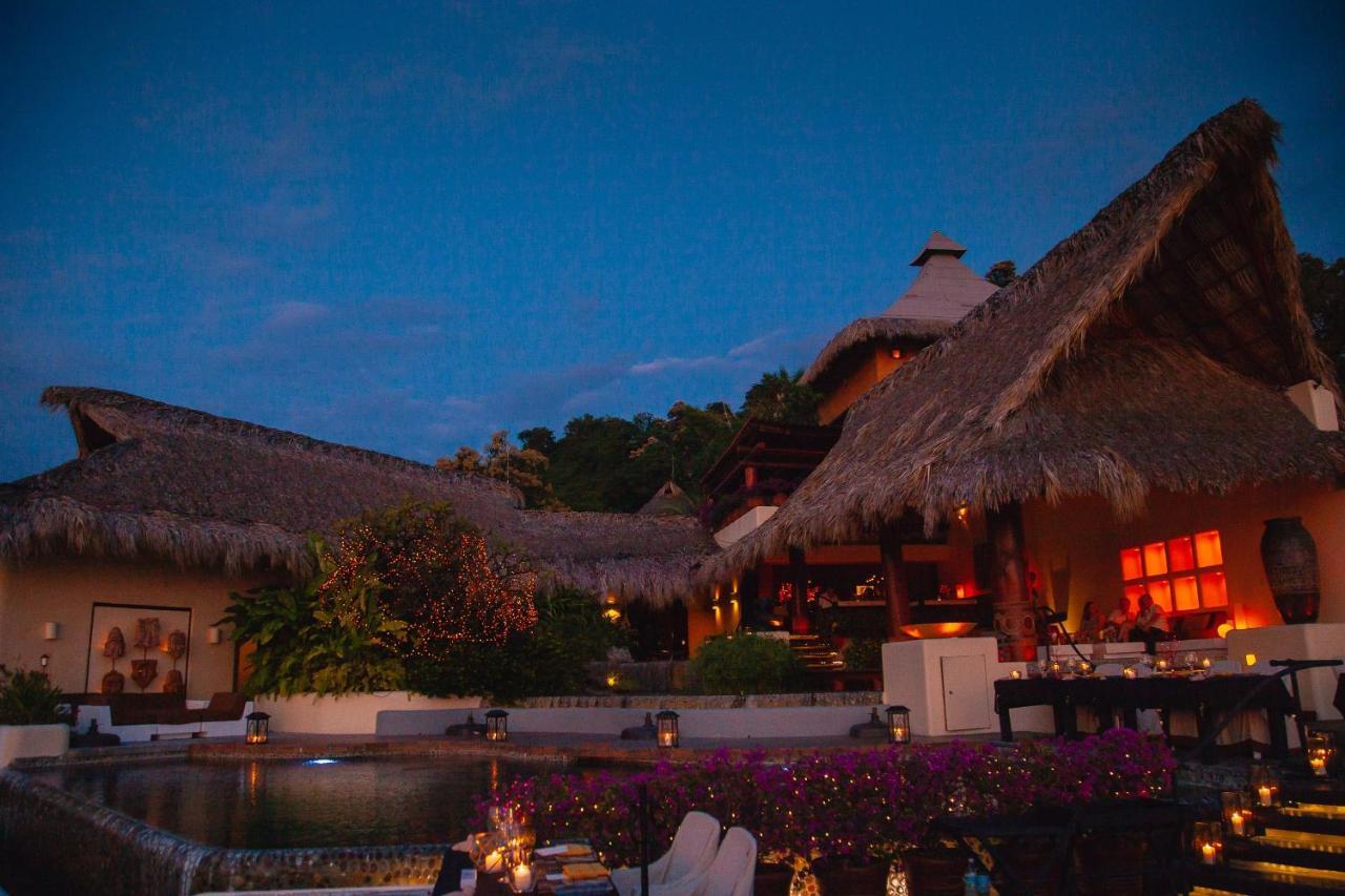 Tentaciones Hotel&Lounge Pool - Adults Only Zihuatanejo Exterior foto