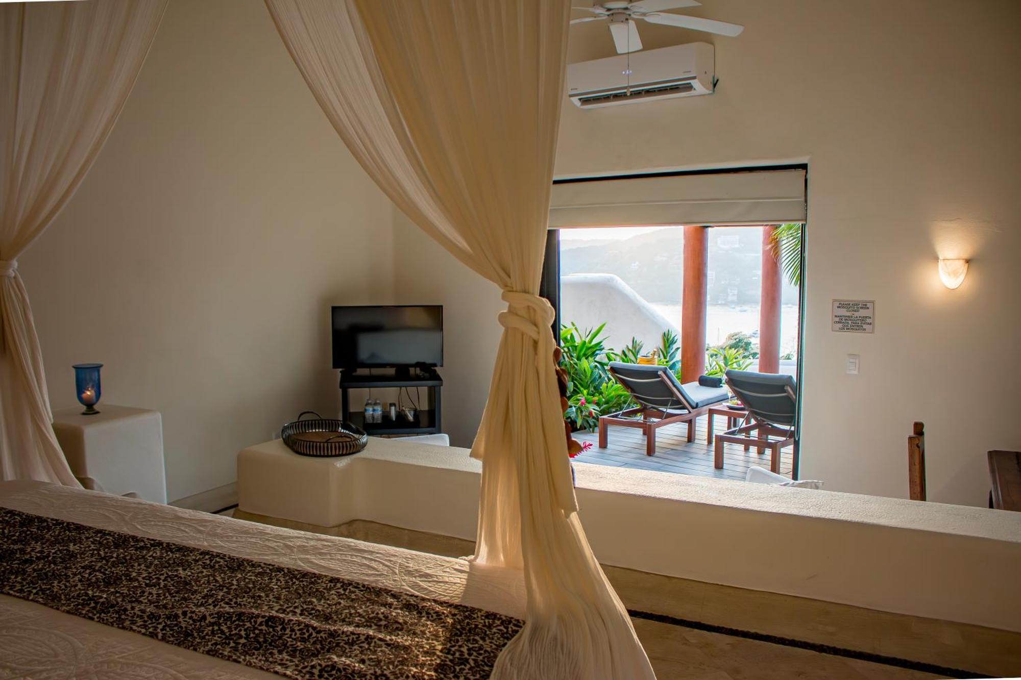 Tentaciones Hotel&Lounge Pool - Adults Only Zihuatanejo Exterior foto
